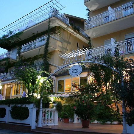 Hotel Marconi Cattolica Exteriör bild